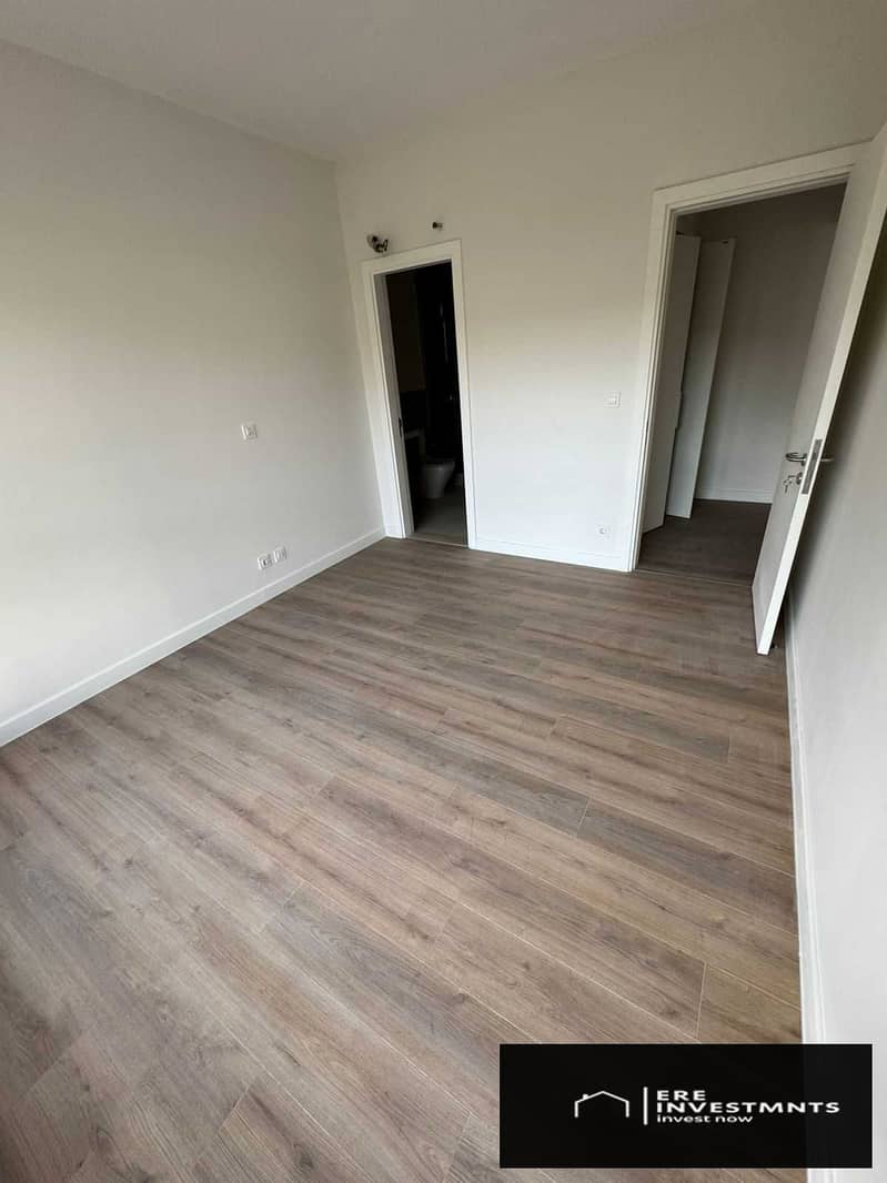 10 NvgF9kDjkFbsXQw9Ftv5WcTwniRR53NQdqiHJYGy. jpg