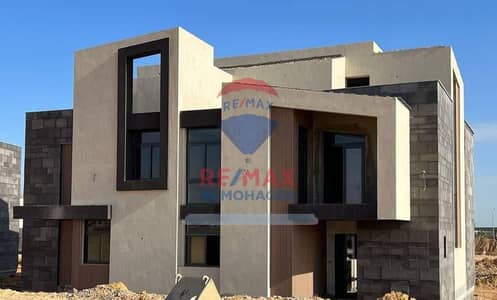4 Bedroom Townhouse for Sale in 6th of October, Giza - WhatsApp Image 2025-04-13 at 3.55. 29 PM (1). jpeg 4 Bedroom Townhouse for Sale in 6th of October, Giza - WhatsApp Image 2025-04-13 at 3.55. 29 PM (1). jpeg