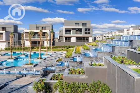 3 Bedroom Townhouse for Sale in Sheikh Zayed, Giza - db2d5cd5-8991-425b-9880-e5012f220a52. jpg