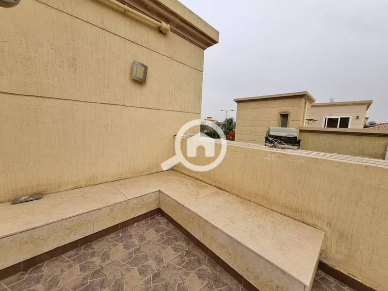 8 FB_IMG_1696190101578. jpg