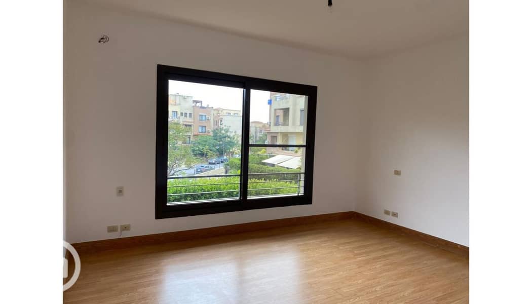 9 WhatsApp Image 2025-10-13 at 1.33. 09 PM (8). jpg