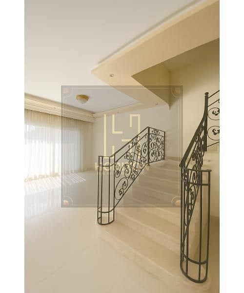 2 c90d267a-a51f-4f02-a5d6-dee2a27407da. jpg