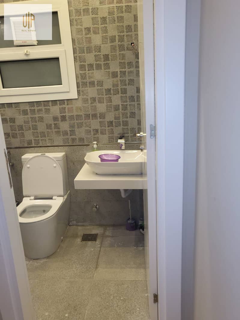 18 IMG-20251025-WA1218. jpg