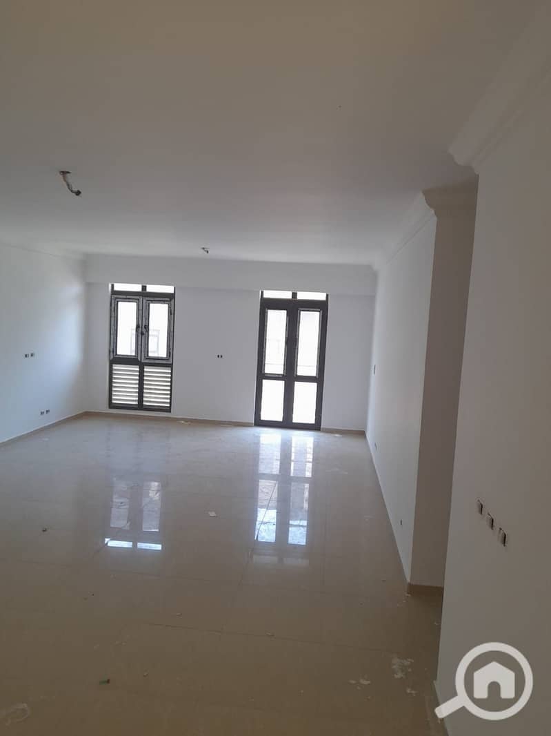 5 WhatsApp Image 2025-10-16 at 11.54. 56_74960f22. jpg