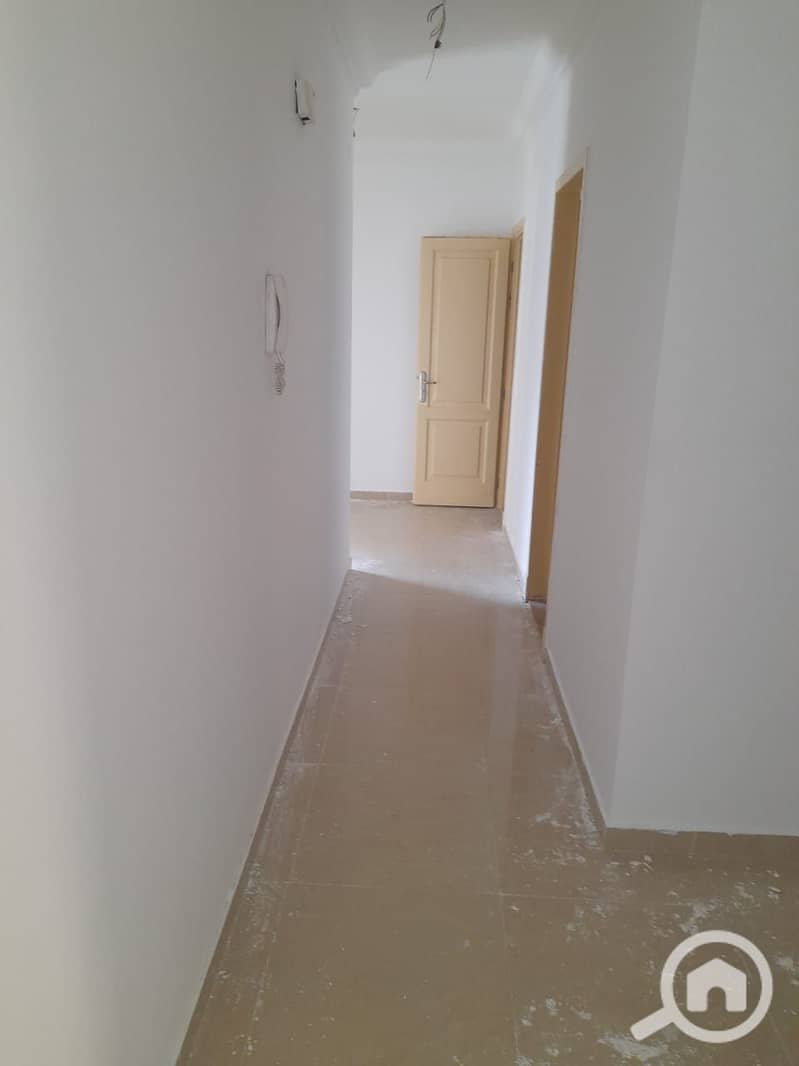 10 WhatsApp Image 2025-10-16 at 11.54. 58_914adee3. jpg