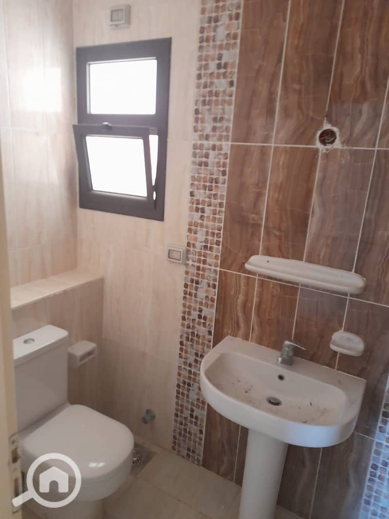 14 WhatsApp Image 2025-10-16 at 11.54. 59_4cab0b75. jpg