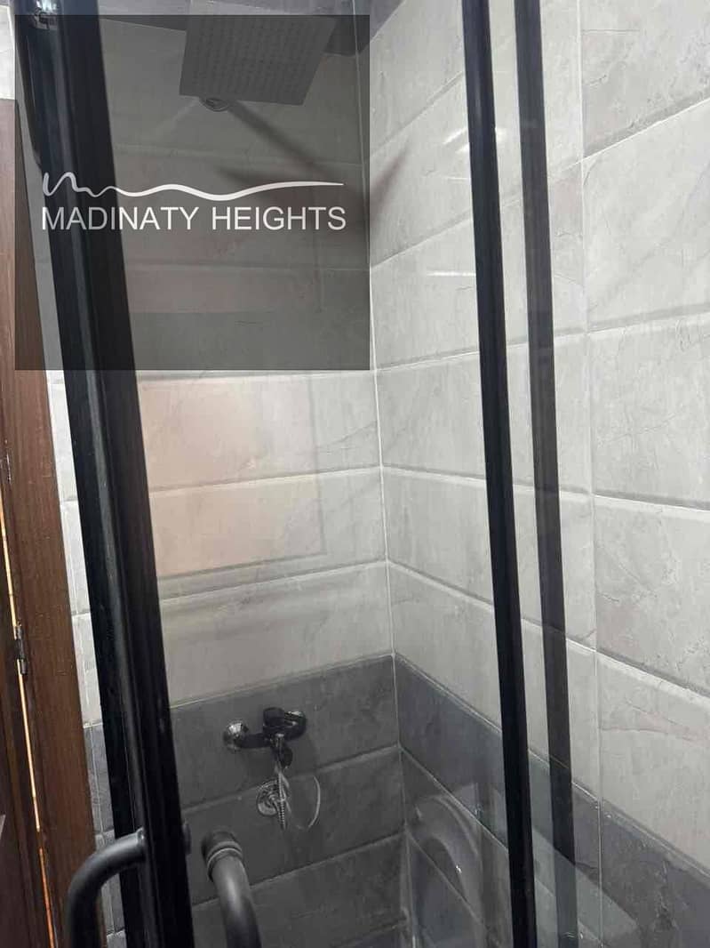 3 638b9b2b-6275-4109-8e9c-3bcb8fb07172. jpg