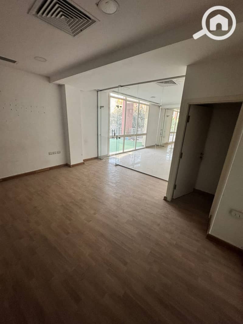 4 WhatsApp Image 2025-10-23 at 12.37. 27 PM (1). jpeg