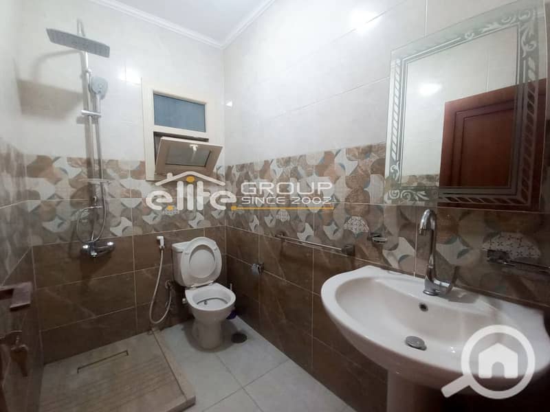 5 WhatsApp Image 2025-10-25 at 16.24. 17_f95f5f01. jpg