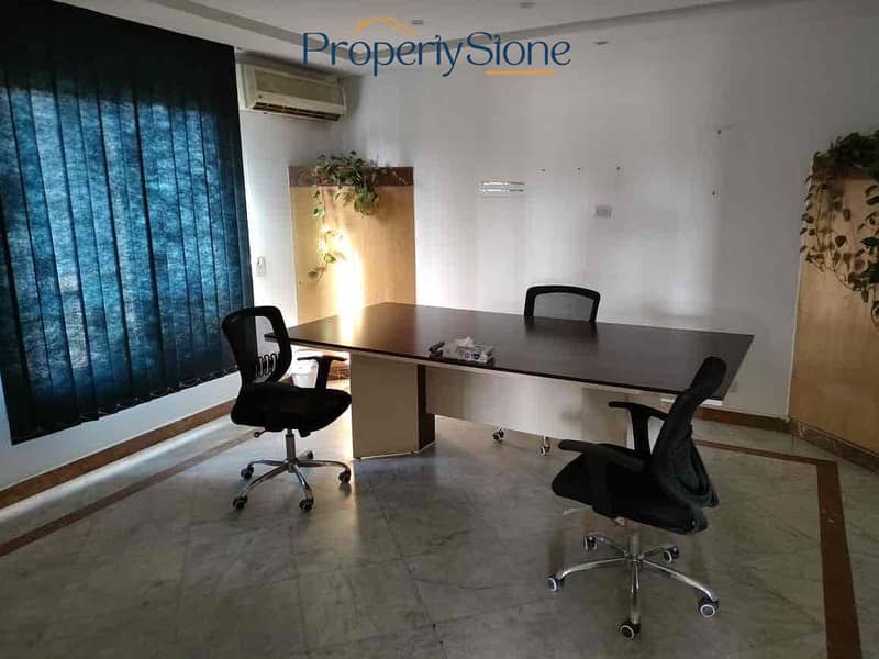 14 98e4a332-040b-4cbc-9cf8-e452e05eb939. jpg