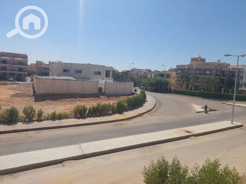 10 05564037-4c4e-46f1-b3a9-af924eb99578. jpg