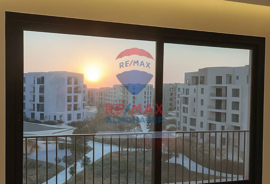 3 7e2d4da0-c83a-408d-ba59-940f34b51d41. jpg