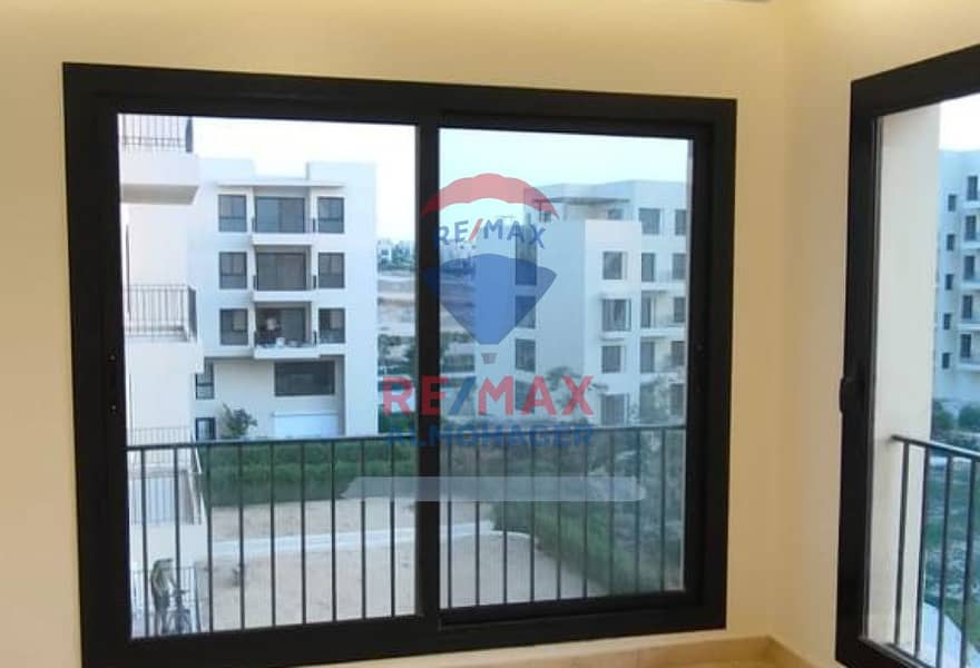 6 1010d909-829a-4d1c-9067-0648fd5860a8. jpg