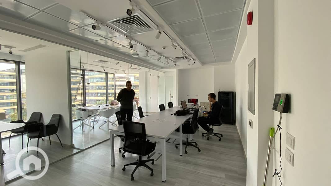 4 WhatsApp Image 2025-10-25 at 3.06. 56 PM. jpeg