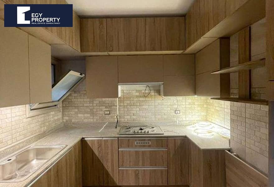 4 9709ed7a-dc62-4d71-a819-46e855fe40b7. jpg