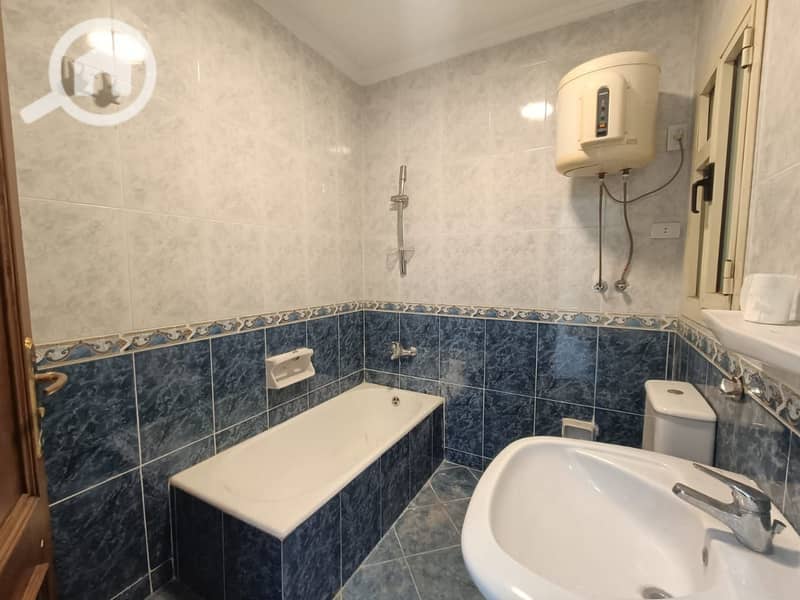 9 c0af80f4-c972-4897-8645-83b1d3c85a1b. jpeg