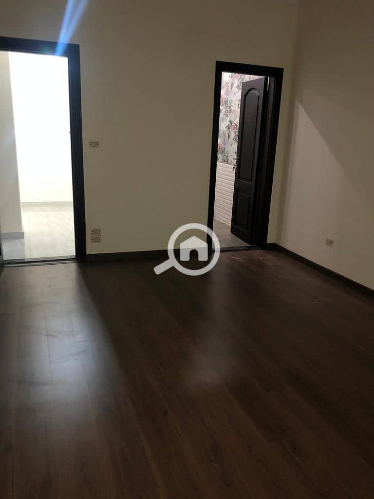 4 WhatsApp Image 2025-10-25 at 3.12. 00 PM (5). jpeg