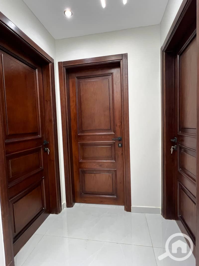 11 3b439ecd-cb4b-4549-912b-2d61e84a506b. jpeg