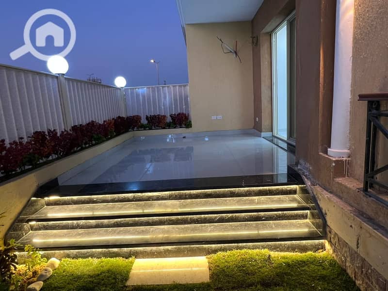 19 f4bb38b8-7b8d-4915-9486-bd43108b0da3. jpeg