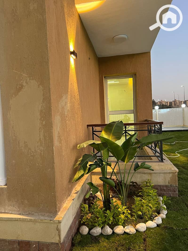 22 0bfa044f-9088-4def-9d00-335217205949. jpeg