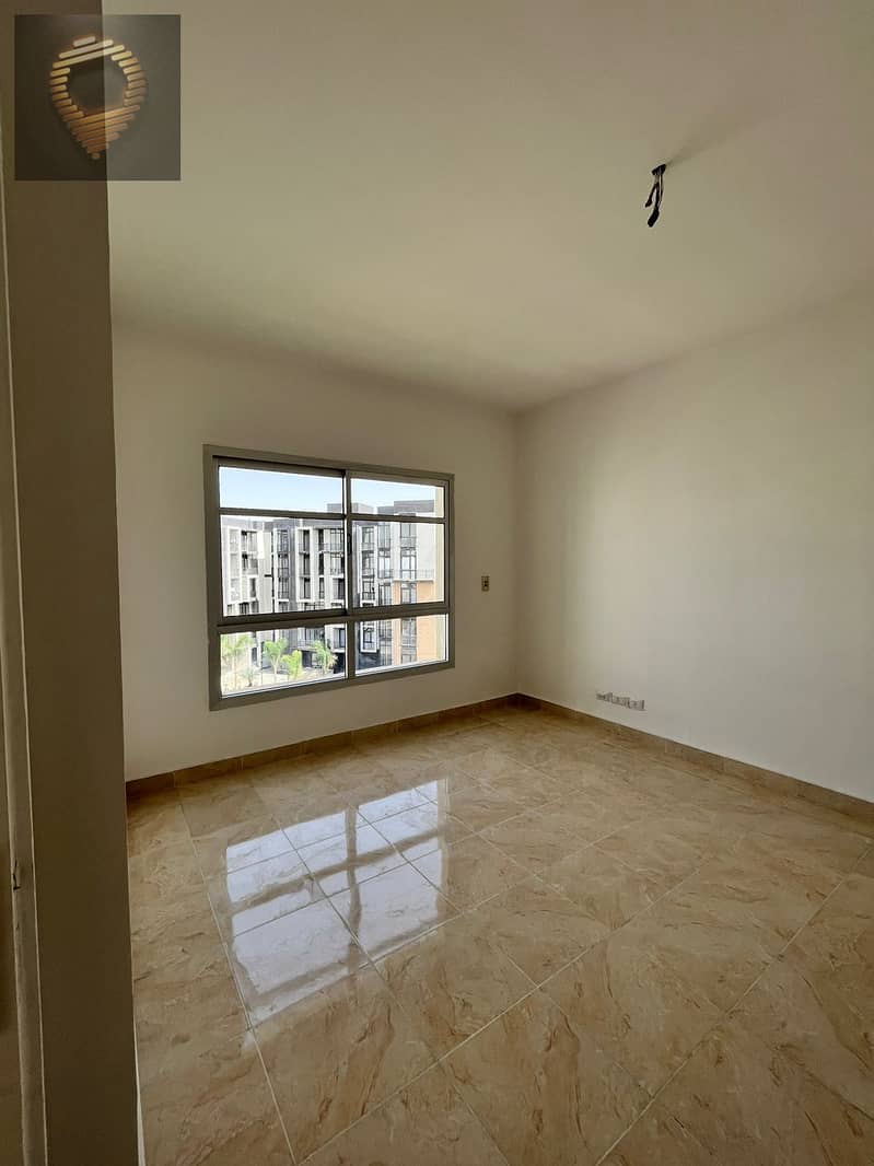 5 WhatsApp Image 2025-10-07 at 19.04. 37_e1a81169. jpg