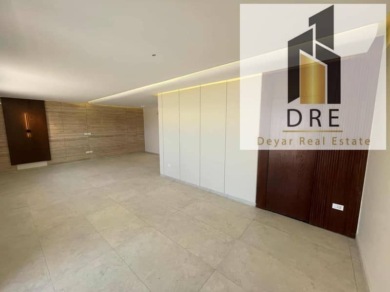 3 5c7b17e3-6543-42d0-9635-a2c4139c7096. jpg