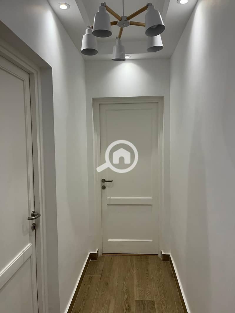 2 WhatsApp Image 2025-10-14 at 15.05. 34_55589f3d. jpg