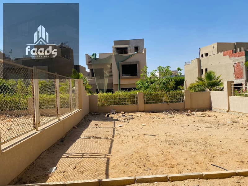 4 ec7c2126-6249-4a65-8aea-cbe18a719c7b. jpg