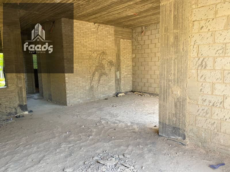 10 f6203f22-6ed9-4cf9-bdf0-981599d3c25a. jpg