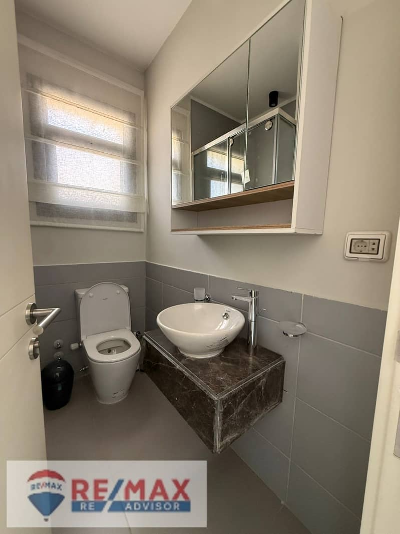 3 WhatsApp Image 2025-10-25 at 3.49. 47 PM. jpeg