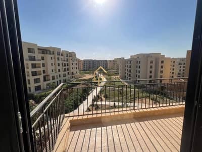 دوبلكس 3 غرف نوم للبيع في 6 أكتوبر، الجيزة - 559377260_122202751628566653_601691488664395808_n. jpg