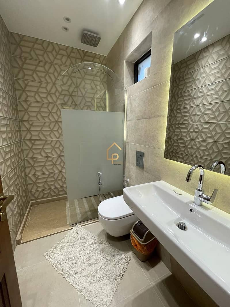 10 WhatsApp Image 2025-10-12 at 1.45. 33 PM (1). jpeg