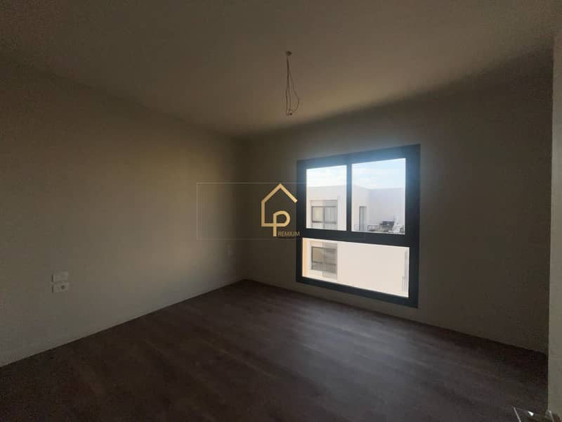 15 WhatsApp Image 2025-10-06 at 12.37. 26 PM. jpeg