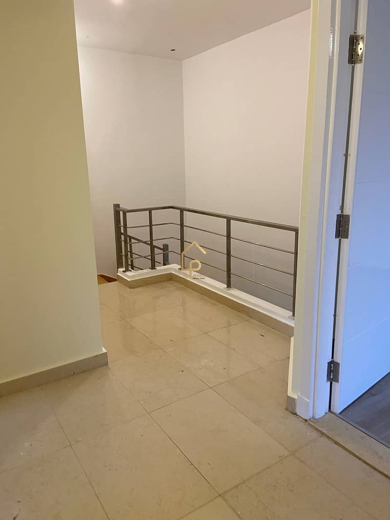 3 WhatsApp Image 2025-10-04 at 4.02. 21 PM. jpeg