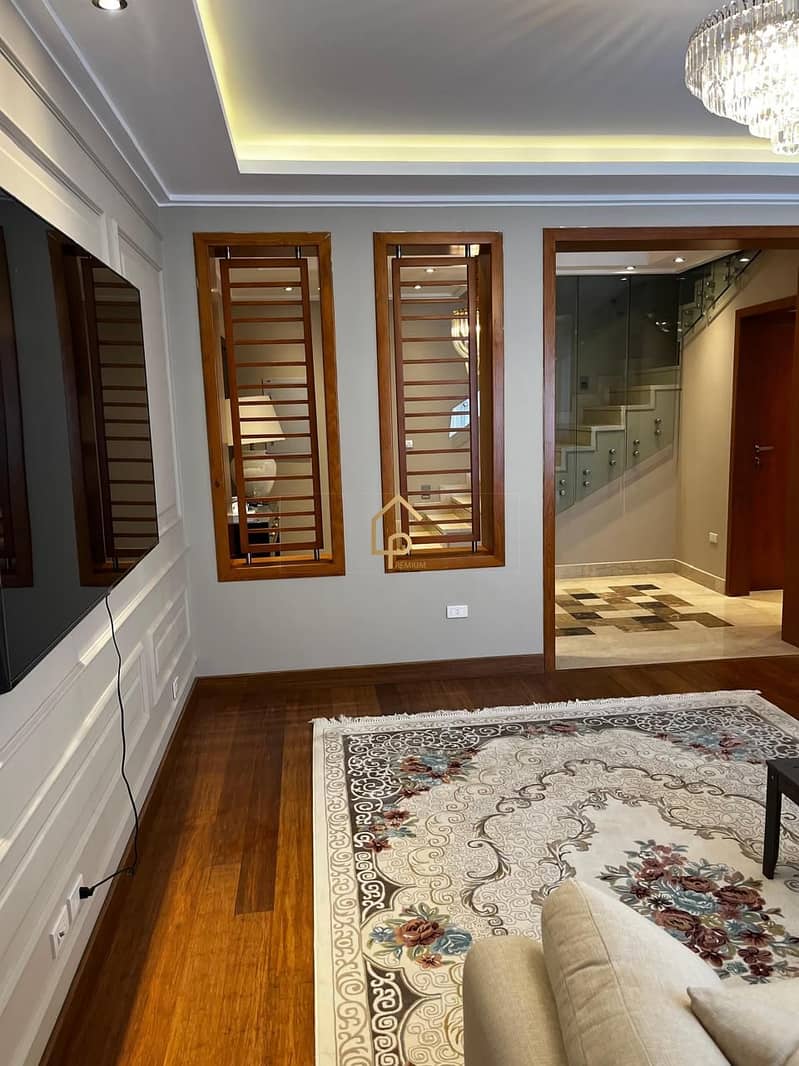 11 WhatsApp Image 2025-10-04 at 7.05. 27 PM (1). jpeg