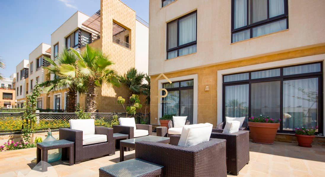 4 terrace-garden-villa-westown. jpg