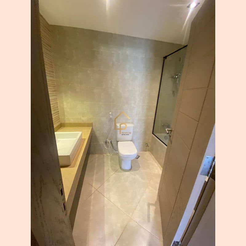 10 WhatsApp Image 2025-09-21 at 1.06. 26 PM (2). jpg