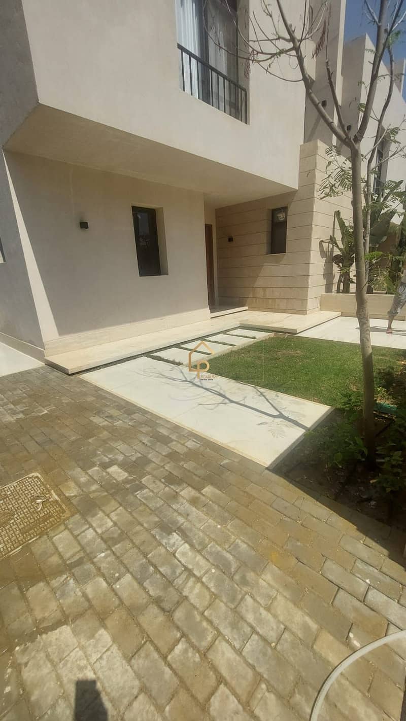 10 WhatsApp Image 2025-10-02 at 4.44. 17 PM (2). jpeg