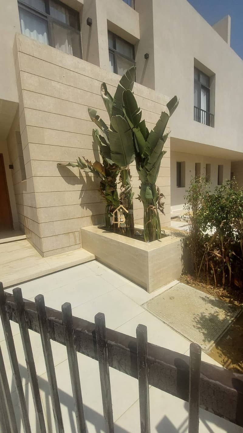 11 WhatsApp Image 2025-10-02 at 4.44. 18 PM (1). jpeg