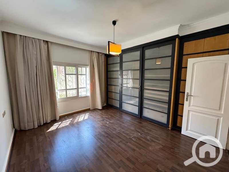 4 WhatsApp Image 2025-10-25 at 13.35. 34_015b8ca9. jpg