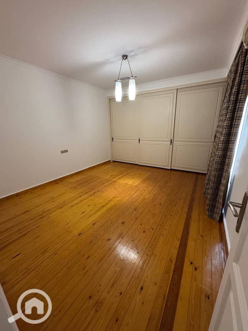 8 WhatsApp Image 2025-10-25 at 13.35. 33_f4a63a1b. jpg