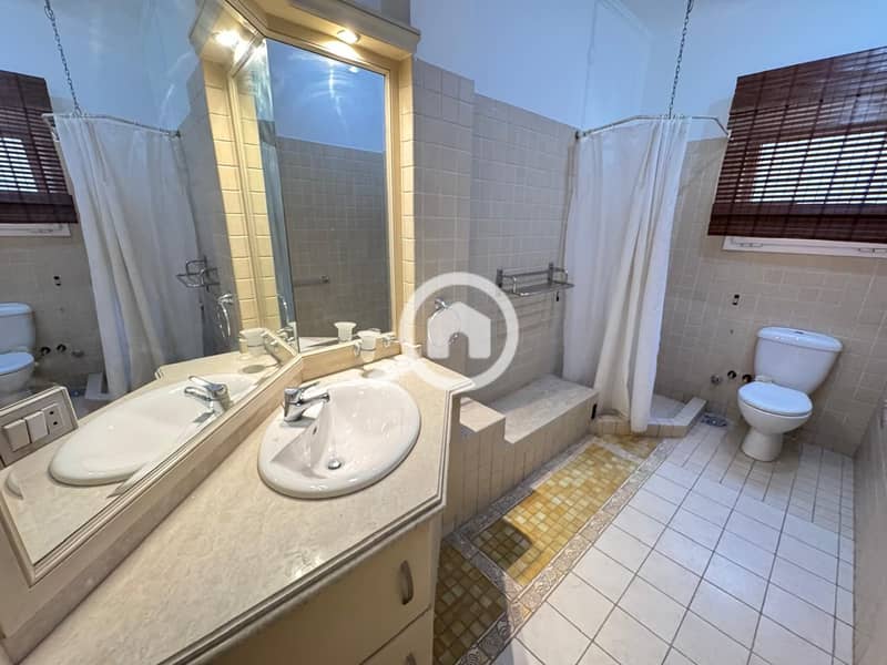 10 WhatsApp Image 2025-10-25 at 13.35. 32_f11265b7. jpg