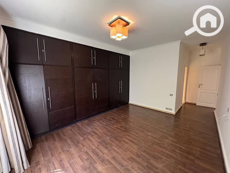 11 WhatsApp Image 2025-10-25 at 13.35. 32_e8943e55. jpg