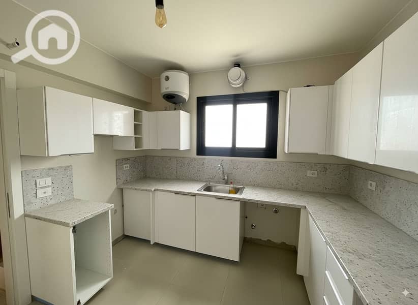 3 WhatsApp Image 2025-10-25 at 13.25. 28_cdb3c824. jpg