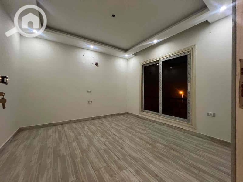 3 bb242430-9ad9-413f-89ed-33ded990ecc1. jpg