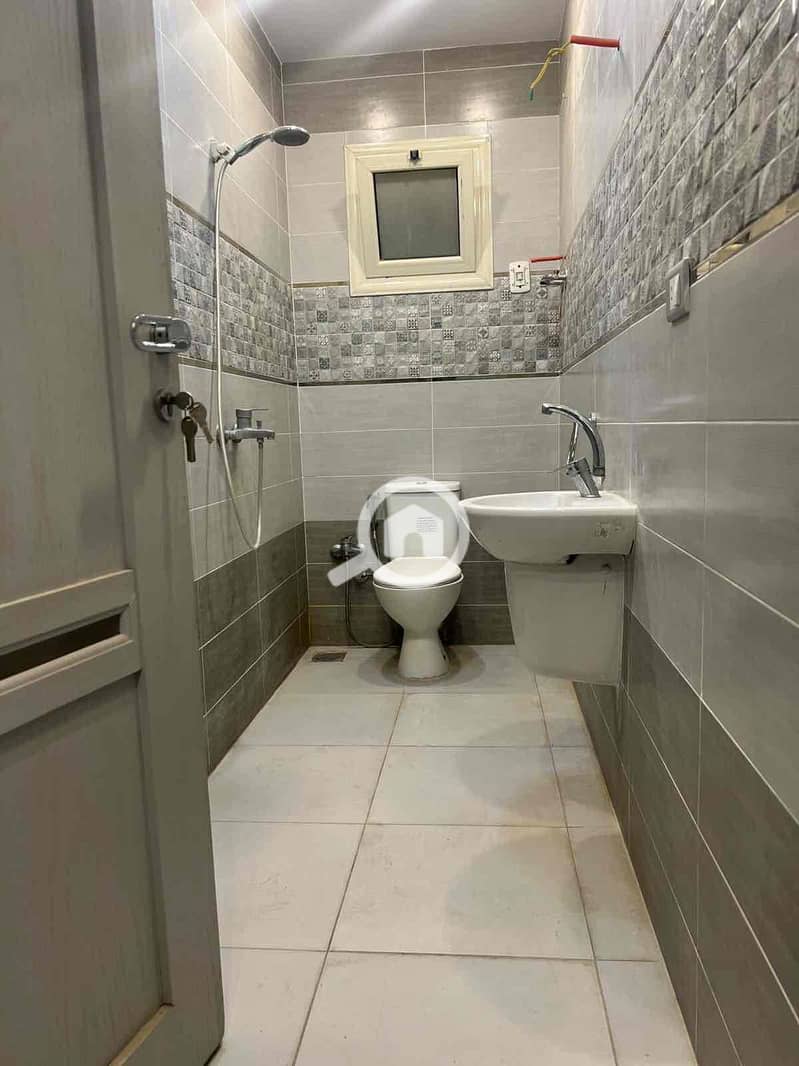 6 9b2ec4c5-4069-4704-a756-c19249163ef0. jpg