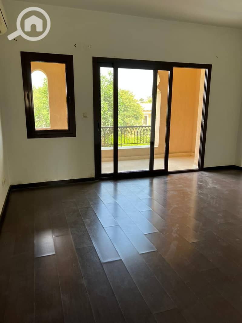 6 WhatsApp Image 2025-10-22 at 17.42. 00_aa9e9cd0. jpg