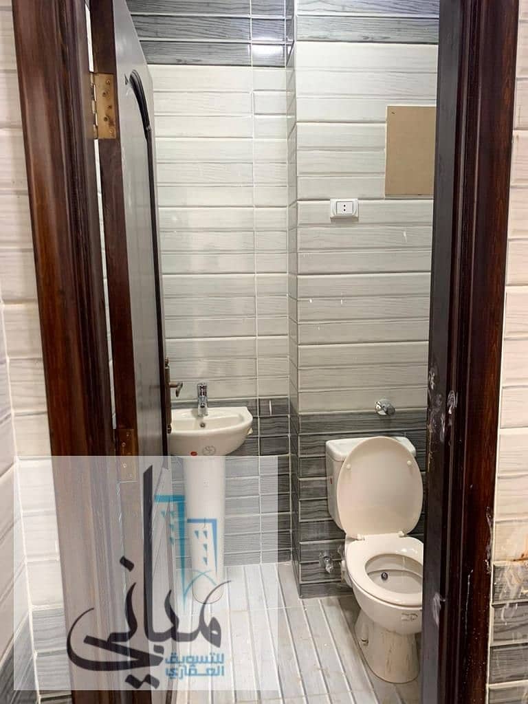 4 bfe5dc7a-afc5-4e1e-83da-d76d617b8c35. jpeg