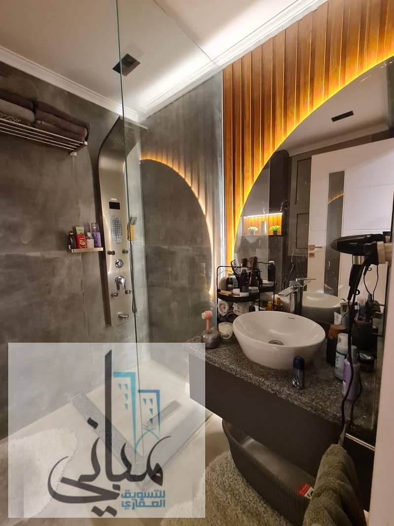 14 e85ffa6f-0372-4d32-807e-89661cb8f01a. jpeg