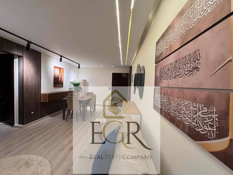 12 dc43bc82-cdef-46c0-9c0f-4af03c407cd7. jpg